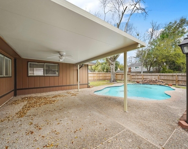 14202 Piping Rock Lane - Photo Thumbnail 14
