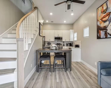 2502 Sam Wilson Street - Photo Thumbnail 2