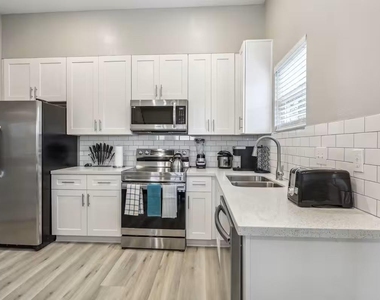 2502 Sam Wilson Street - Photo Thumbnail 3