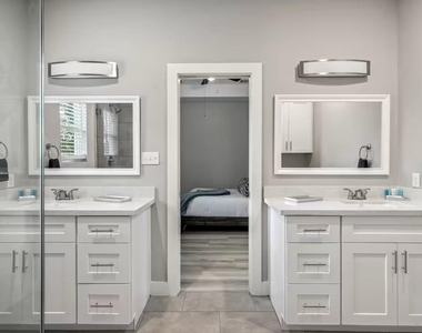 2502 Sam Wilson Street - Photo Thumbnail 13