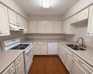 5050 Ambassador Way - Photo Thumbnail 7