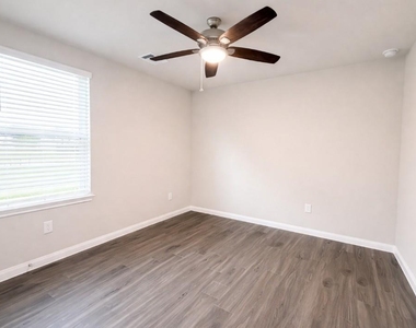5127 Shelby Katherine Drive - Photo Thumbnail 8