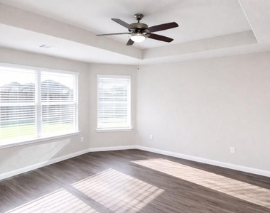 5127 Shelby Katherine Drive - Photo Thumbnail 4
