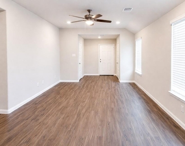 5127 Shelby Katherine Drive - Photo Thumbnail 1