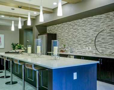 2033 S Gessner Road - Photo Thumbnail 13
