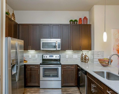 2033 S Gessner Road - Photo Thumbnail 19