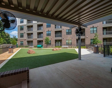 2033 S Gessner Road - Photo Thumbnail 11