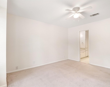 6332 Chevy Chase Drive - Photo Thumbnail 10