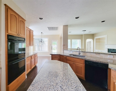 914 Ivory Ridge Lane - Photo Thumbnail 11
