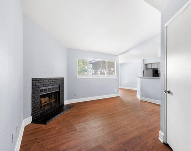 7200 W T C Jester Boulevard W - Photo Thumbnail 1
