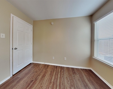 18798 Prairie Larkspur Drive - Photo Thumbnail 16