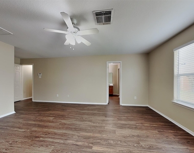 18798 Prairie Larkspur Drive - Photo Thumbnail 8