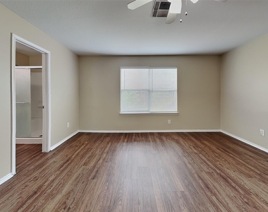 18798 Prairie Larkspur Drive - Photo Thumbnail 10