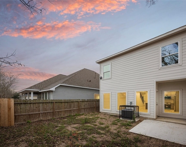 8218 Lawler Street - Photo Thumbnail 27