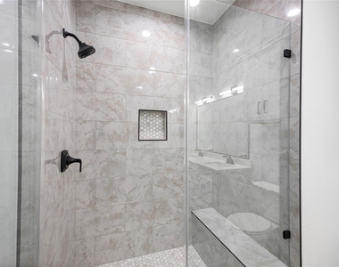 8218 Lawler Street - Photo Thumbnail 21