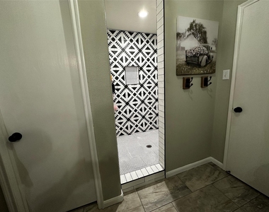 25401 Hunting Trail - Photo Thumbnail 24