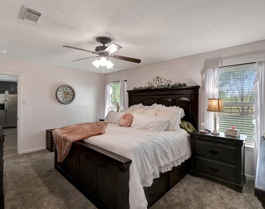 25401 Hunting Trail - Photo Thumbnail 20