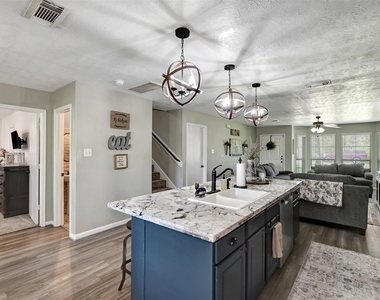 25401 Hunting Trail - Photo Thumbnail 14