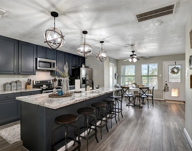 25401 Hunting Trail - Photo Thumbnail 11