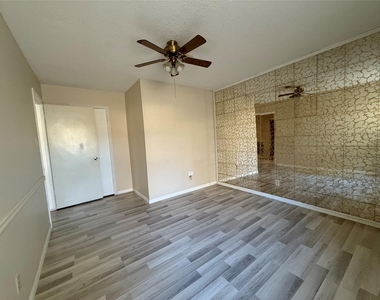 5506 Forest Timbers Drive - Photo Thumbnail 12