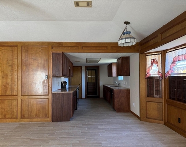 5506 Forest Timbers Drive - Photo Thumbnail 8