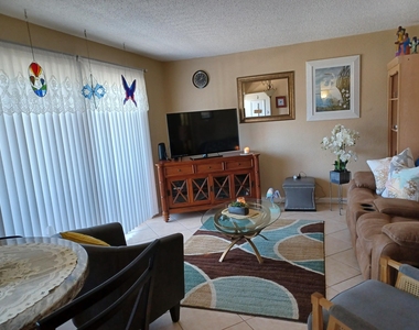3150 N Atlantic Avenue - Photo Thumbnail 3