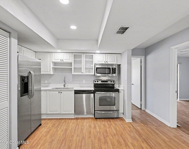 1515 Huntington Lane - Photo Thumbnail 1