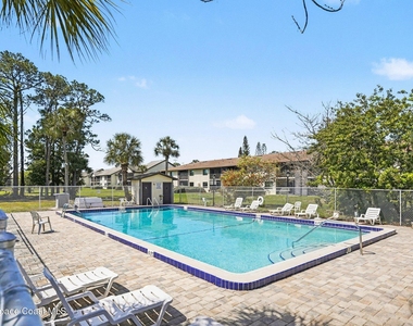 1515 Huntington Lane - Photo Thumbnail 9