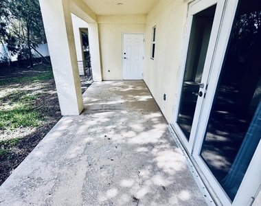 860 Vignoles Avenue Ne - Photo Thumbnail 11