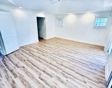 860 Vignoles Avenue Ne - Photo Thumbnail 36