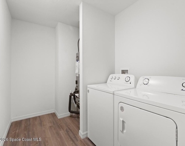 496 Vanguard Street Se - Photo Thumbnail 24