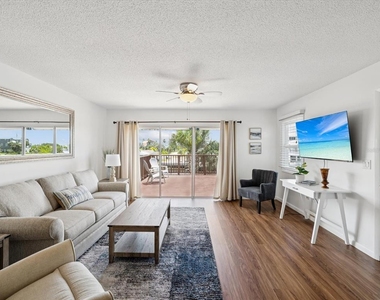 3272 Minnow Creek Drive - Photo Thumbnail 11