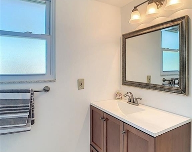 3272 Minnow Creek Drive - Photo Thumbnail 28