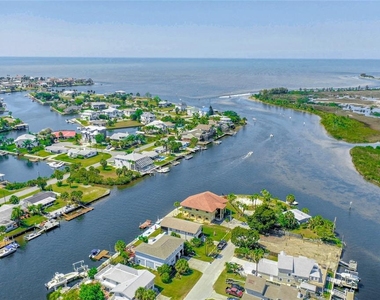 3272 Minnow Creek Drive - Photo Thumbnail 54