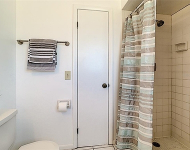 3272 Minnow Creek Drive - Photo Thumbnail 29