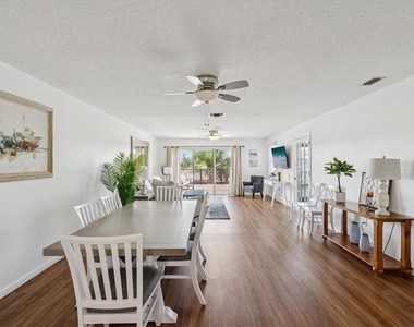 3272 Minnow Creek Drive - Photo Thumbnail 9
