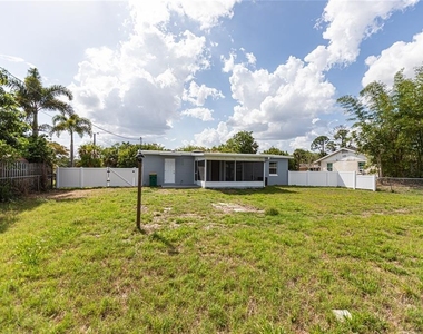 3208 Pinetree Street - Photo Thumbnail 16