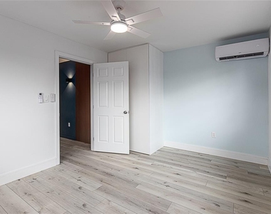 3208 Pinetree Street - Photo Thumbnail 9