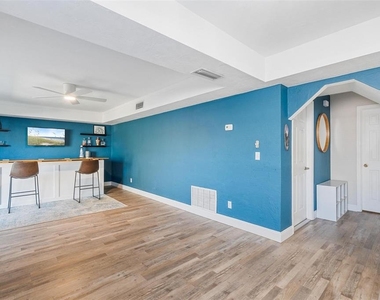 1197 Southfork Court - Photo Thumbnail 16