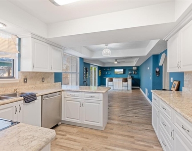 1197 Southfork Court - Photo Thumbnail 11