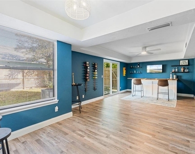 1197 Southfork Court - Photo Thumbnail 14