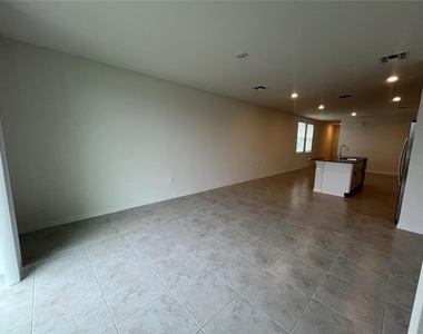 3889 Giorgio Drive - Photo Thumbnail 8