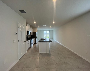 3889 Giorgio Drive - Photo Thumbnail 4