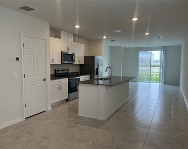 3889 Giorgio Drive - Photo Thumbnail 5