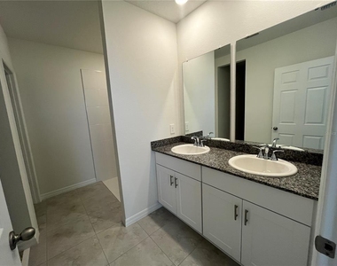 3889 Giorgio Drive - Photo Thumbnail 11