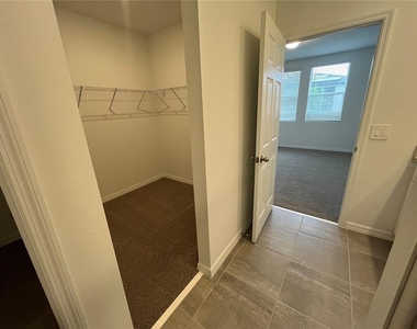 4973 Kaia Avenue - Photo Thumbnail 13