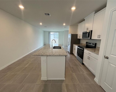 4973 Kaia Avenue - Photo Thumbnail 7