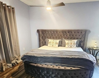 7714 Deleuil Avenue - Photo Thumbnail 1