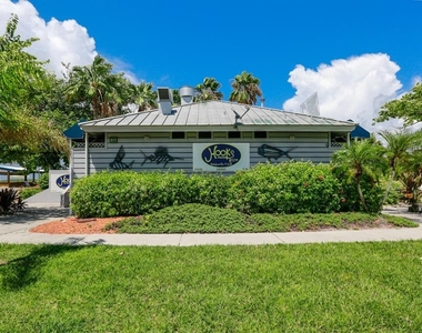 812 Bahia Del Sol Drive - Photo Thumbnail 35
