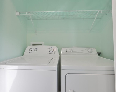 812 Bahia Del Sol Drive - Photo Thumbnail 11